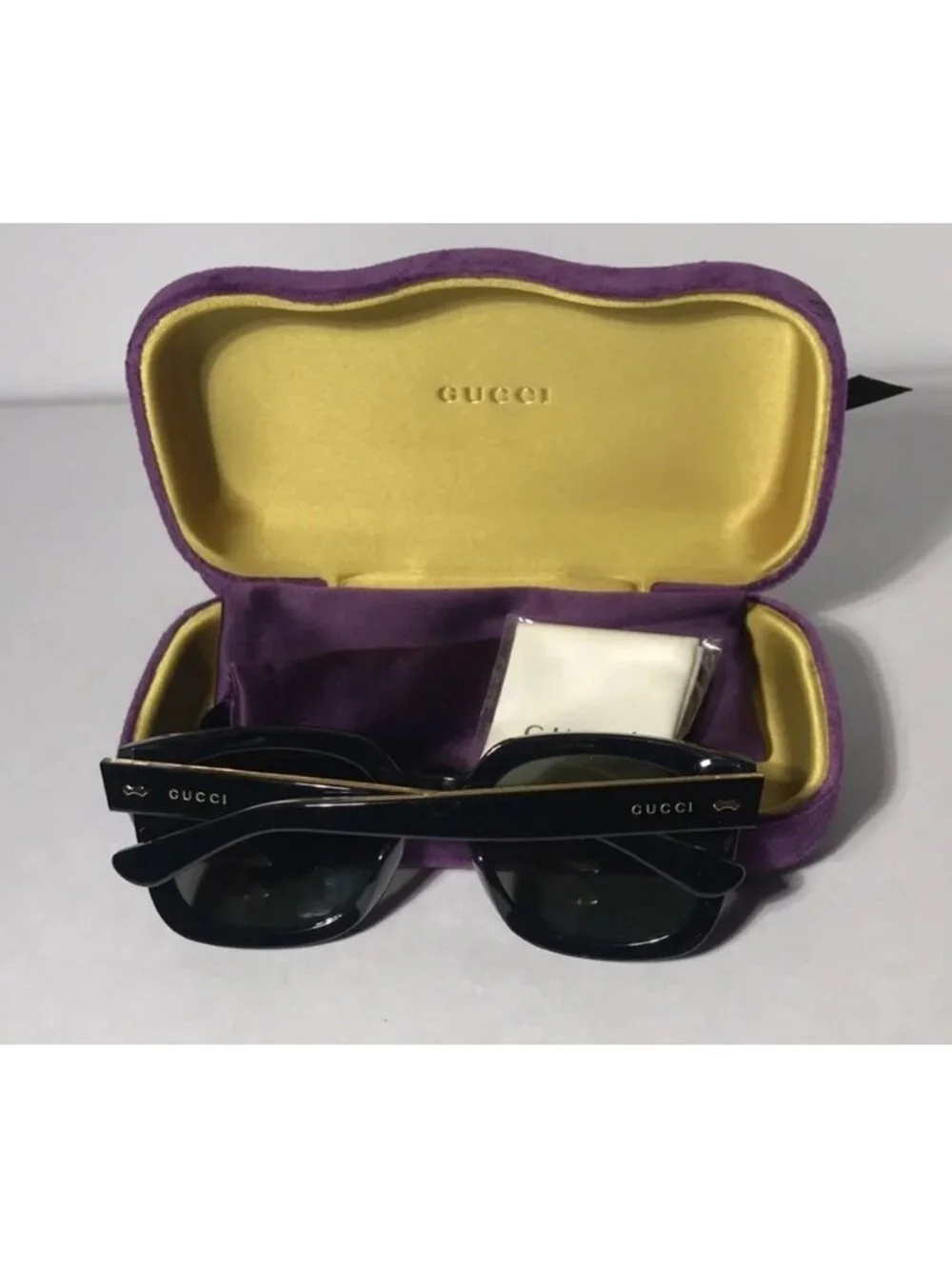New Authentic Gucci GG0912S 001 Black Square Sunglasses with Case